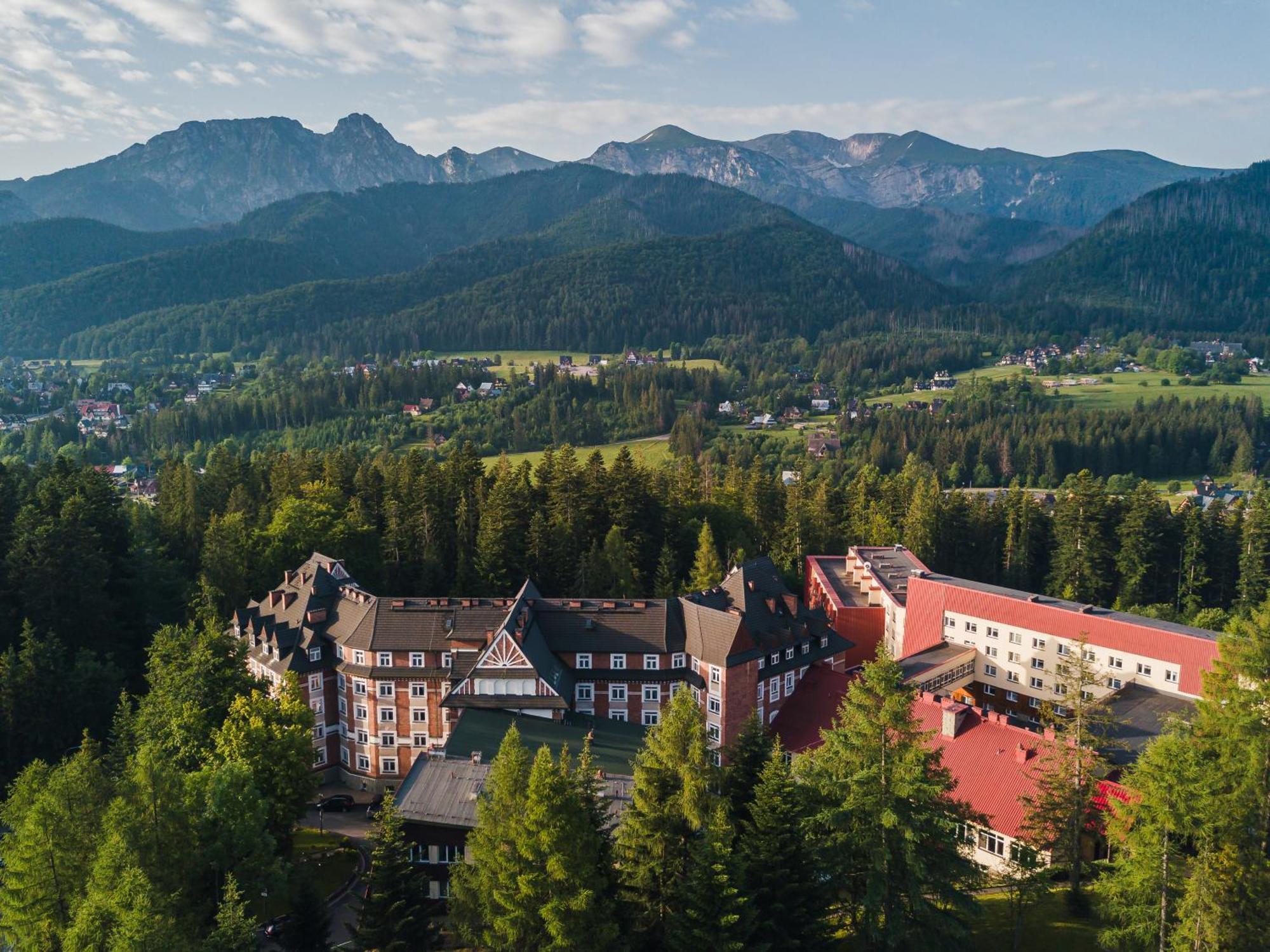 ホテル Rewita Koscielisko-Zakopane エクステリア 写真