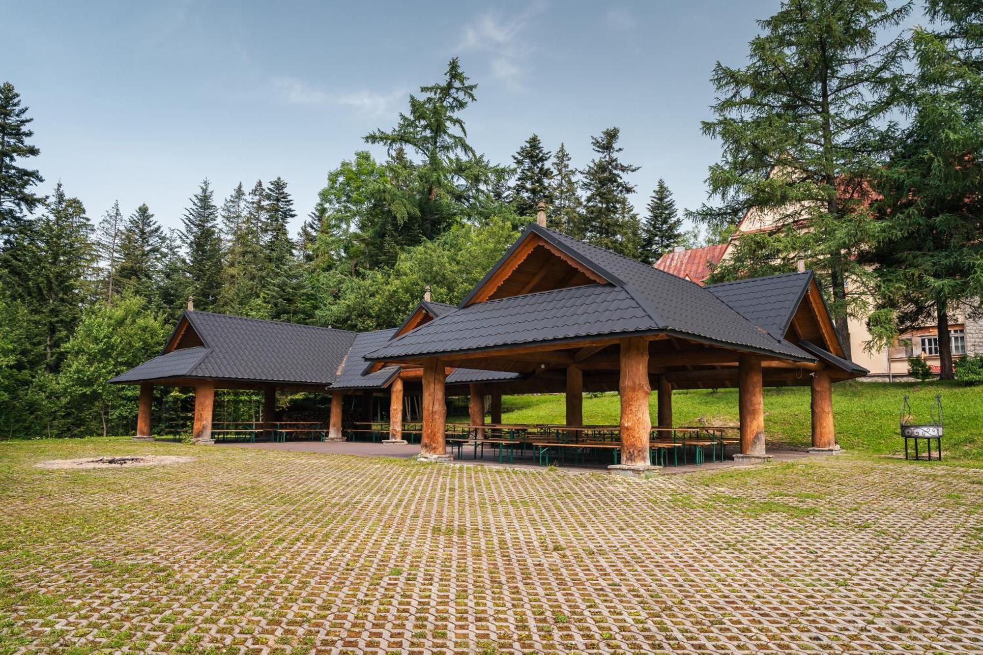 ホテル Rewita Koscielisko-Zakopane エクステリア 写真