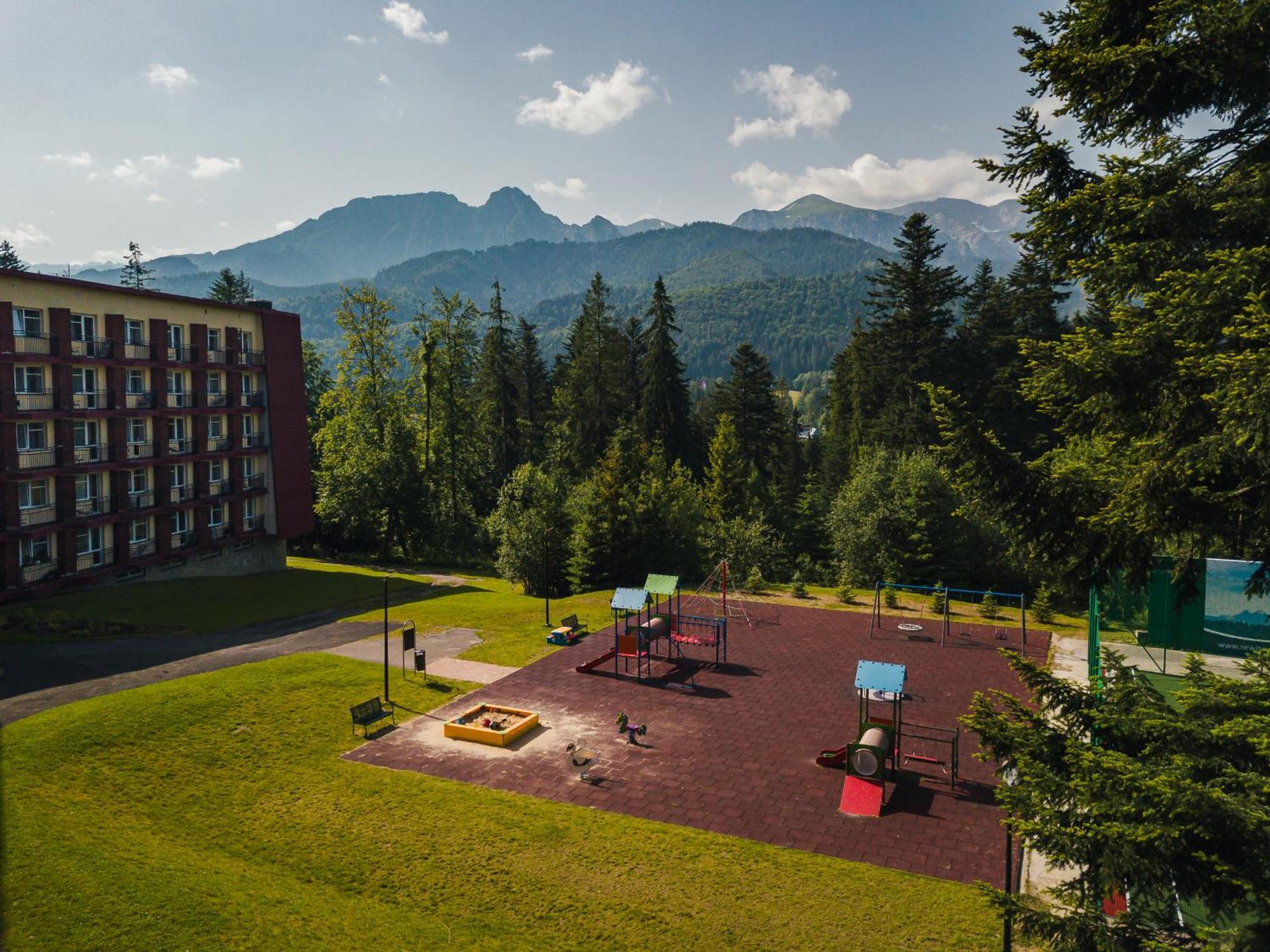 ホテル Rewita Koscielisko-Zakopane エクステリア 写真